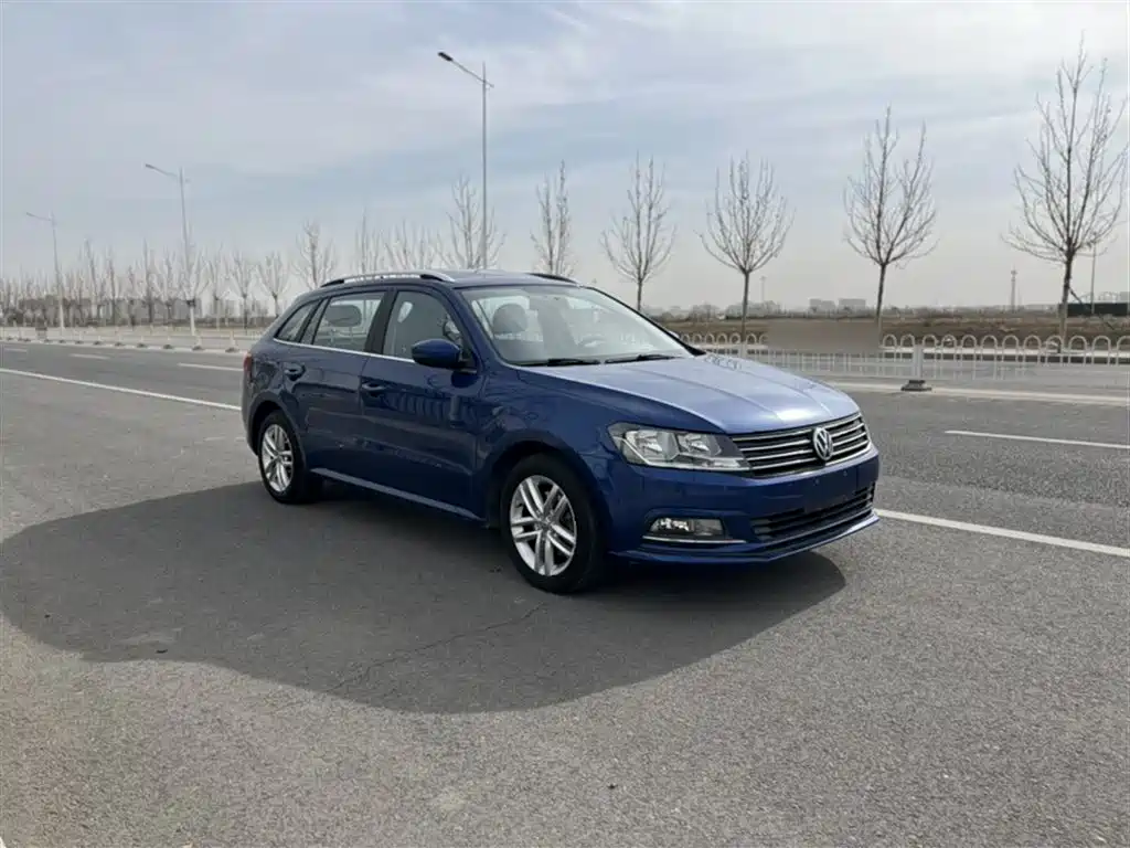 Volkswagen Lavida Tour 2015 230TSI DSG Comfort Edition фото 23
