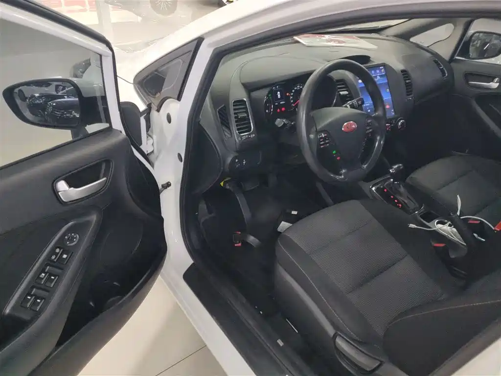 Kia K3 2016 1.6L Automatic GL фото 12