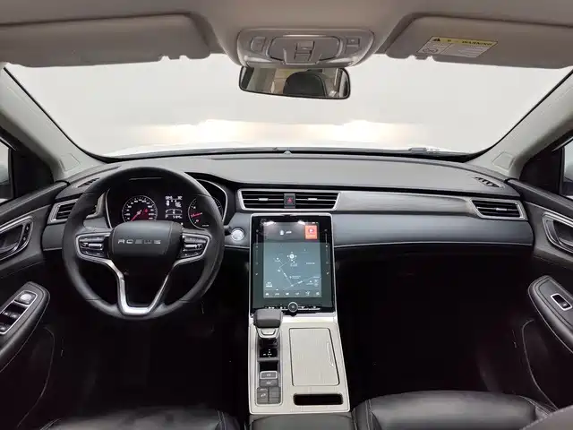 Фото 9 - Roewe RX5