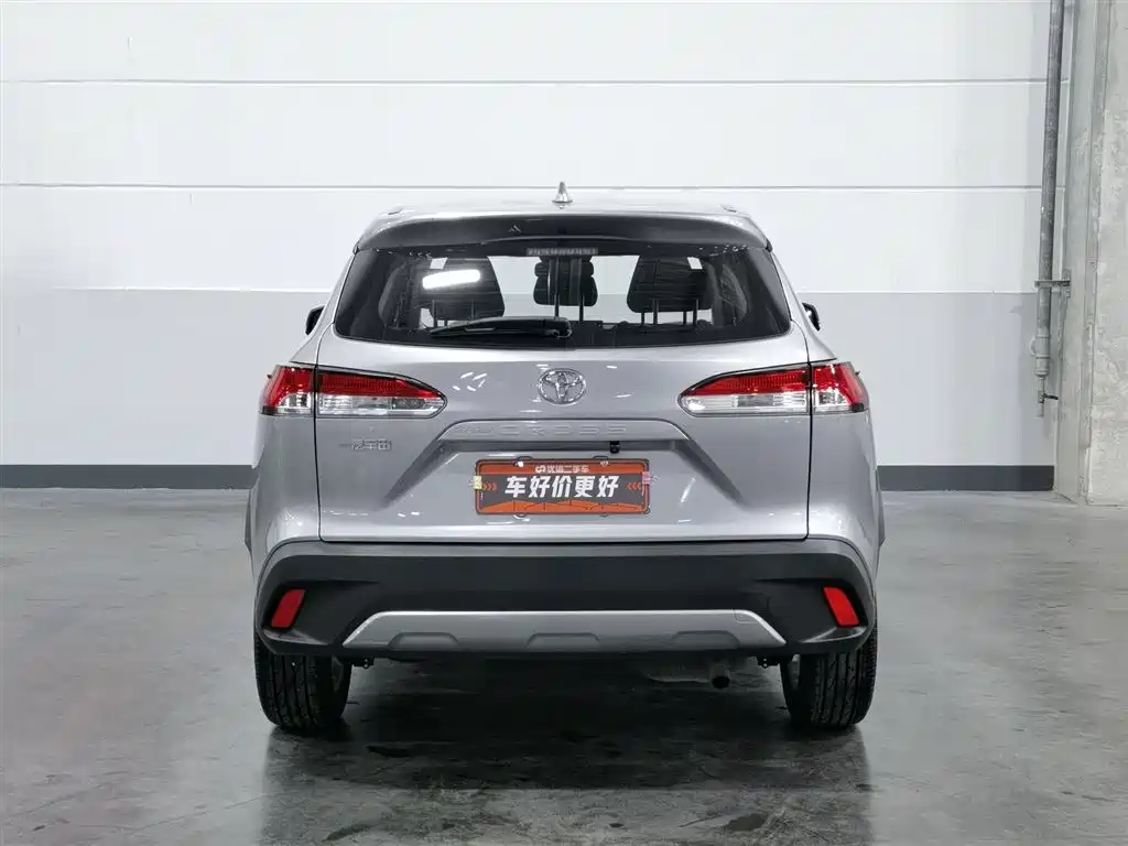 Toyota Corolla Cross 2024 Model 2.0L Pioneer Edition фото 4