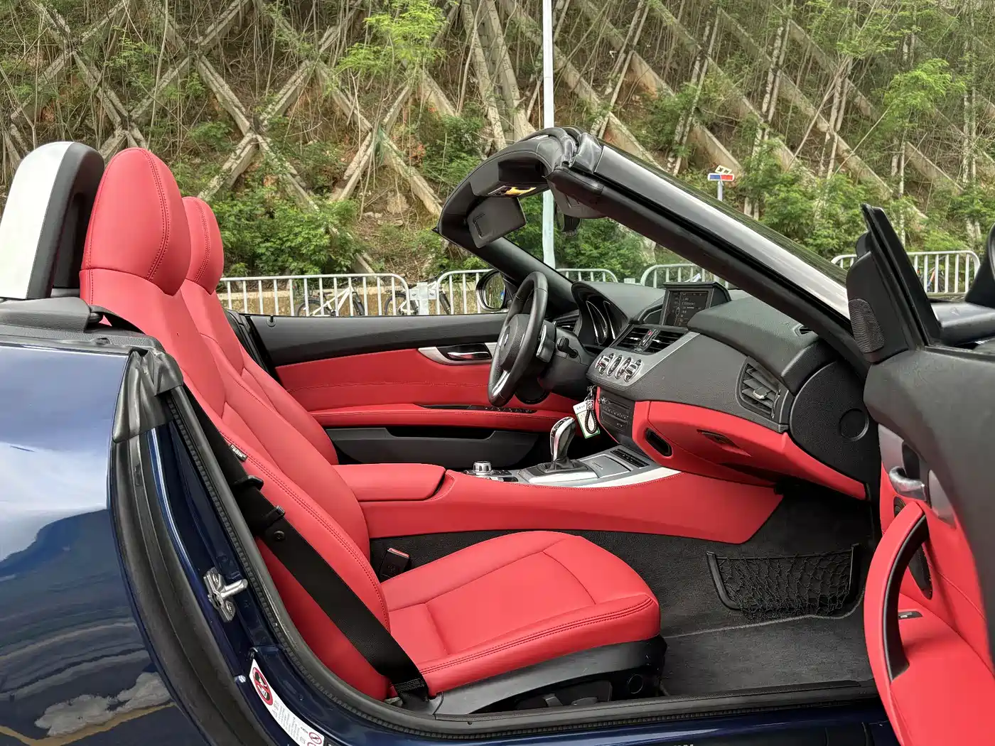 BMW Z4 2013 sDrive20i Leading фото 12