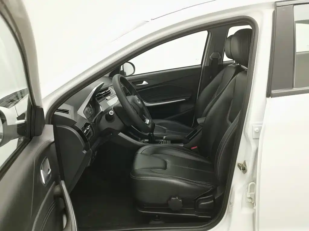 Фото 10 - Chery Tiggo 3x