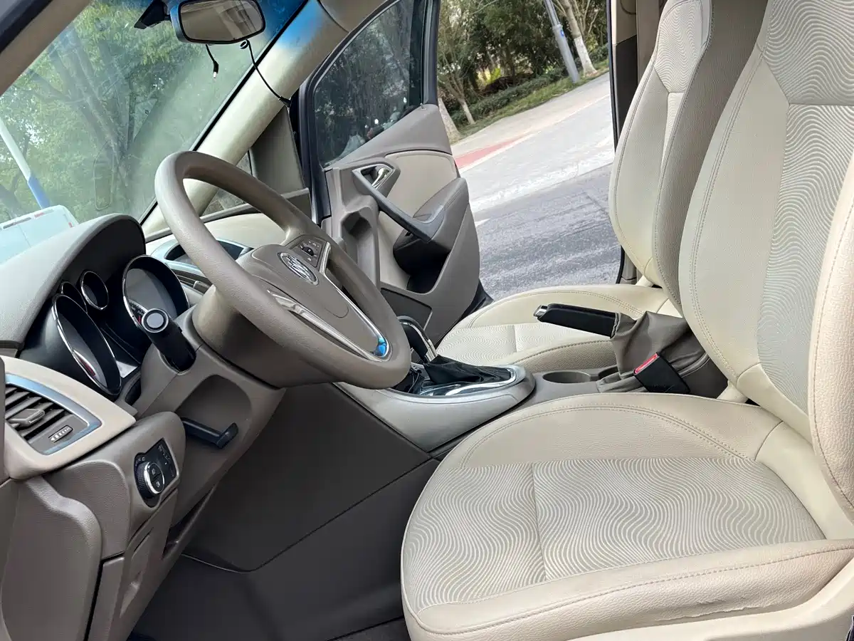 Buick Excelle 2013 GT 1.6L Automatic Fashion Edition фото 8