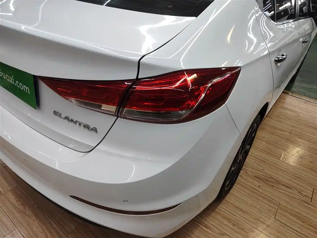 Hyundai Elantra 2020 1.5L CVT Smart Style·Elite фото 24