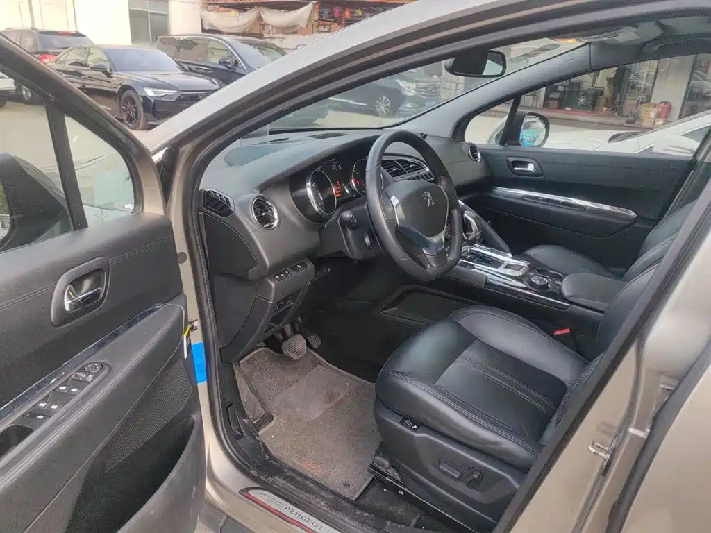 Peugeot 3008 2015 1.6THP Automatic Top Style Edition фото 12