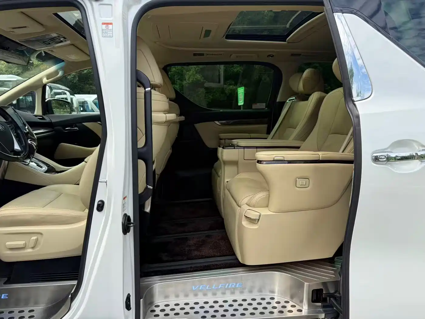 Toyota Vellfire 2020 2020 Twin Engine 2.5L HV Premium Edition