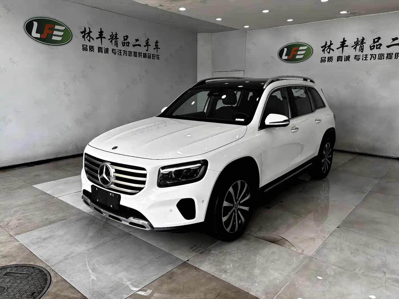 Mercedes-Benz GLB 2025 Model GLB 220 Fashion Style
