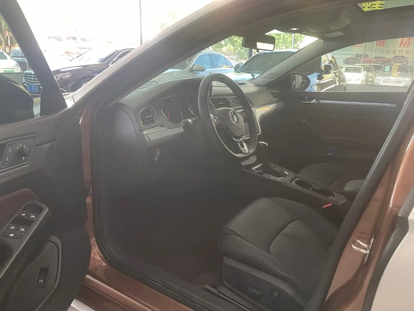 Volkswagen Lamando 2017 230TSI DSG Trend Edition фото 4