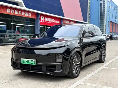 Li Auto L8