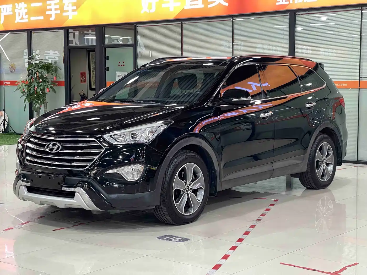 Hyundai Grand Santa Fe 2013 3.0L 7-Seater 4WD Comfort Edition