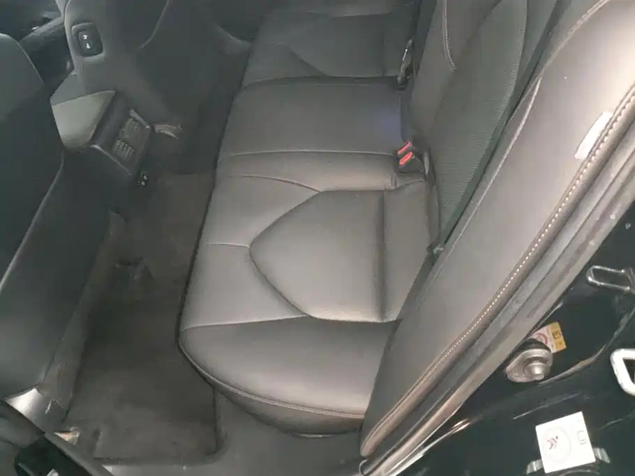 Toyota Camry 2018 2.5G Luxury Edition фото 11