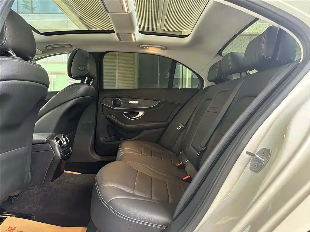 Mercedes-Benz C-Class 2019 Facelift C 260 L Sport фото 18