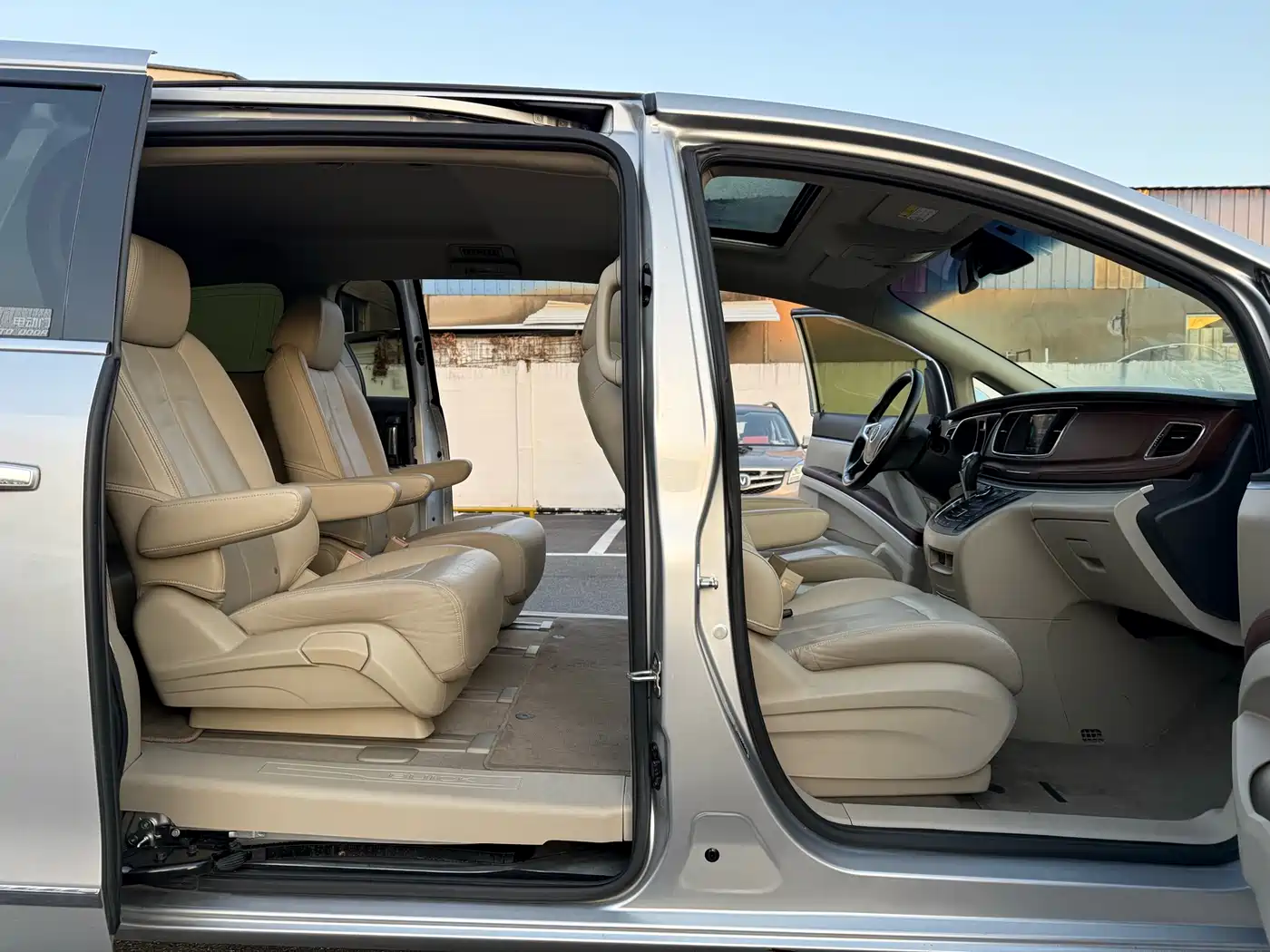 Buick GL8 2018 28T Luxury Model China VI фото 13