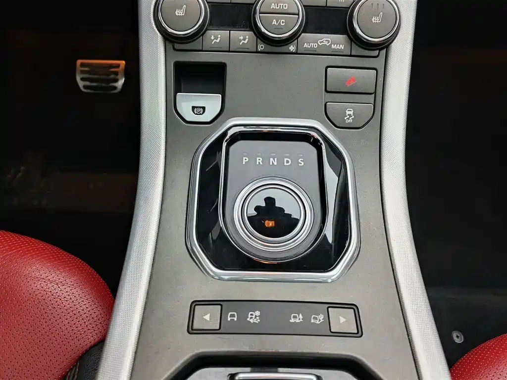 Land Rover Range Rover Evoque (Import) 2013 2.0T 5-door Dynamic Edition фото 13