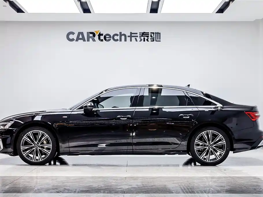 Audi A6L 2024 55 TFSI quattro Exclusive Dynamic фото 3