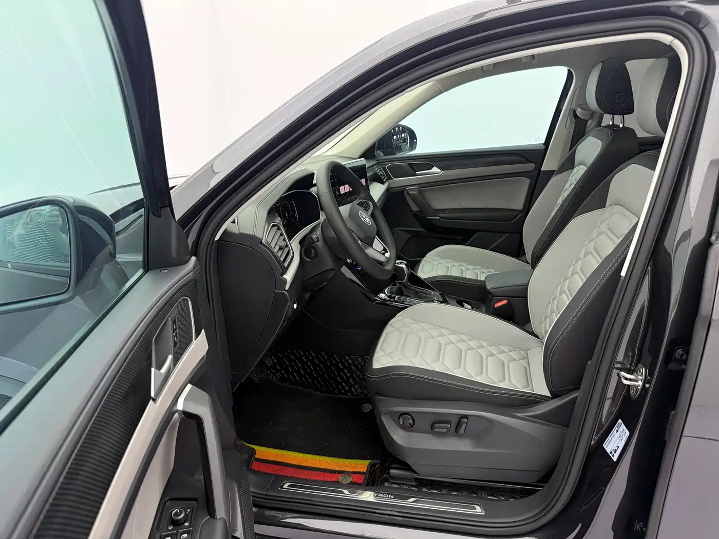 Volkswagen Tayron 2023 280TSI 2WD Luxury Plus Advanced Edition фото 19
