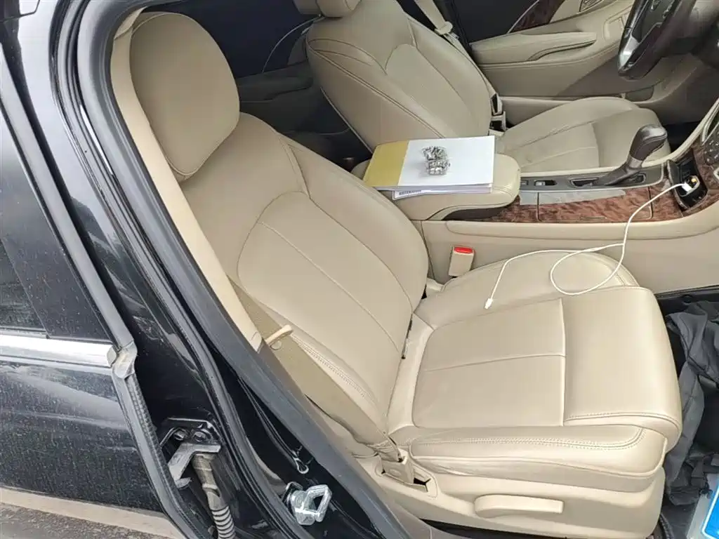 Buick LaCrosse 2013 2.4L SIDI Leading Comfort фото 25