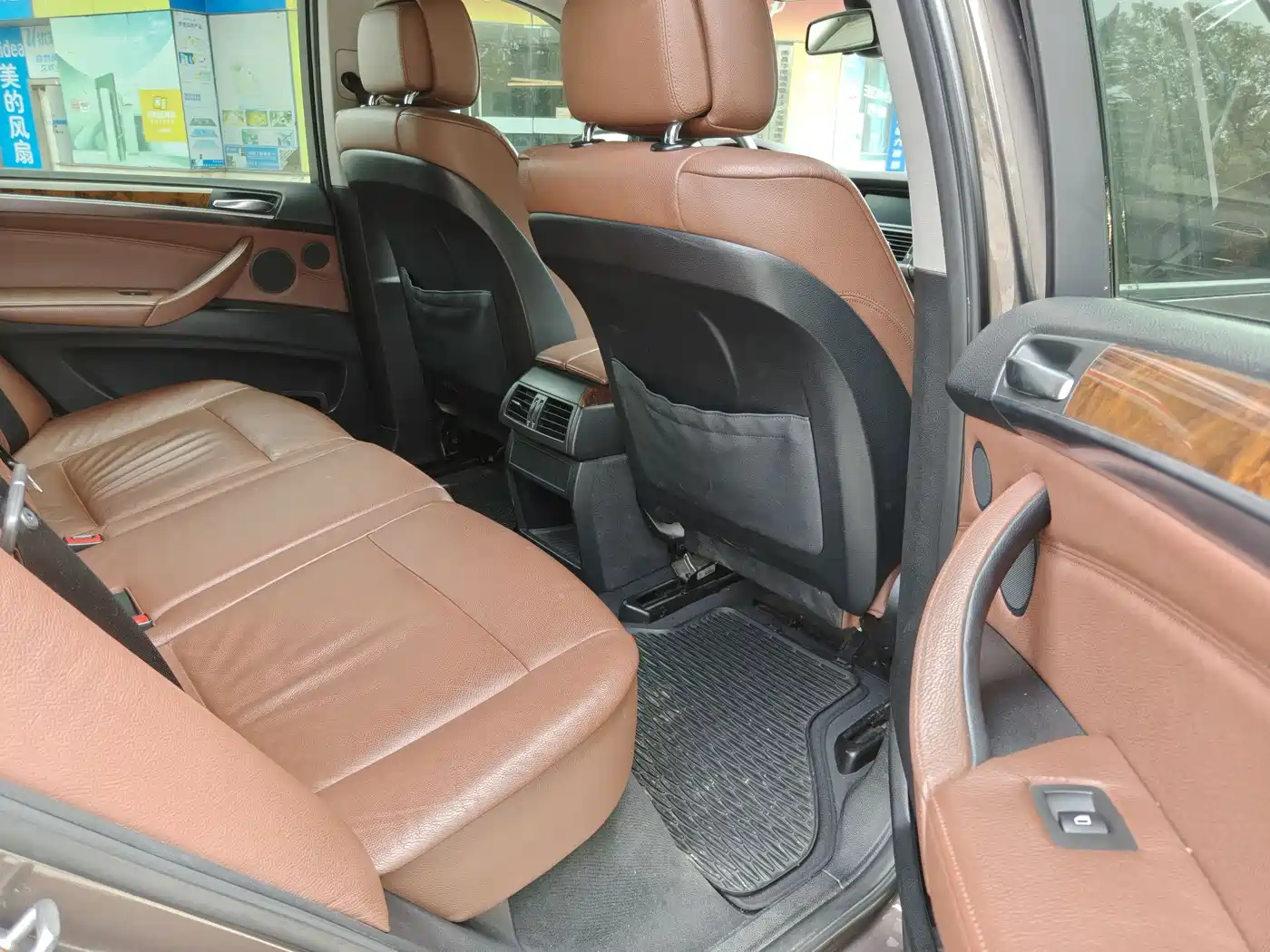 BMW X5 (Import) 2011 xDrive35i Leading Edition фото 12