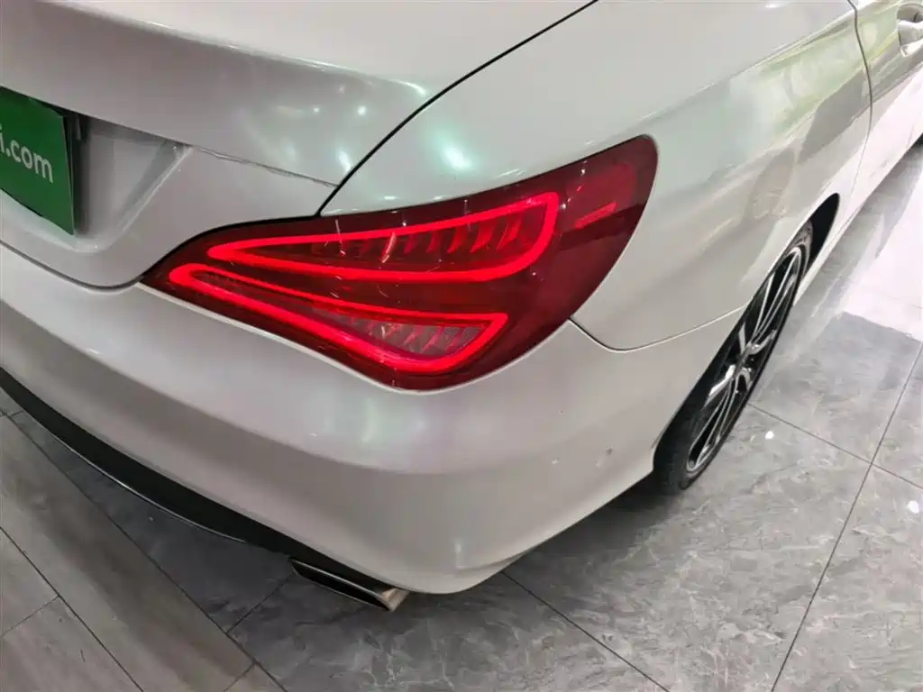 Mercedes-Benz CLA (Import) 2015 CLA 200 фото 8