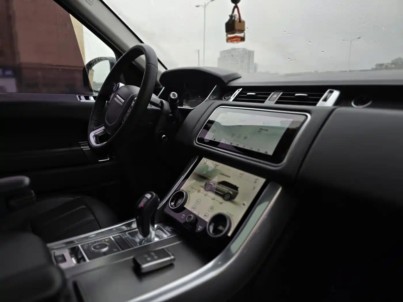 Land Rover Range Rover Sport 2019 3.0 SC V6 Special Edition фото 11