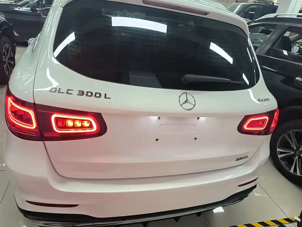 Mercedes-Benz GLC 2020 GLC 300 L 4MATIC Dynamic фото 4