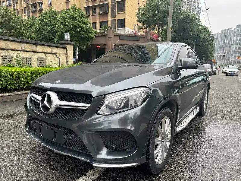 Mercedes-Benz GLE Coupe GLE 320 4MATIC Coupe SUV