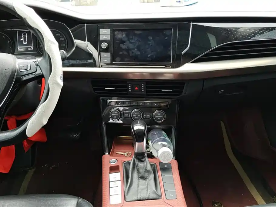 Volkswagen Passat 2019 330TSI Elite (China V) фото 13
