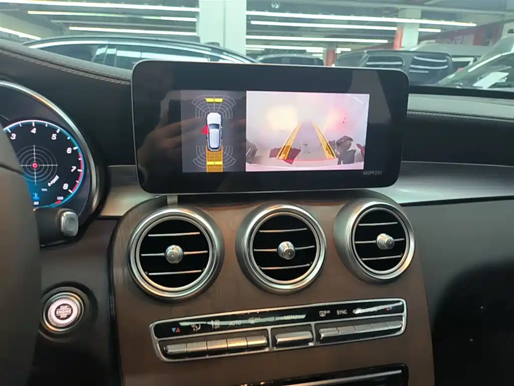 Mercedes-Benz GLC 2020 GLC 300 L 4MATIC Dynamic фото 9