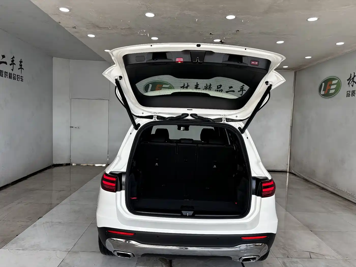 Mercedes-Benz GLB 2025 Model GLB 220 Fashion Style фото 27