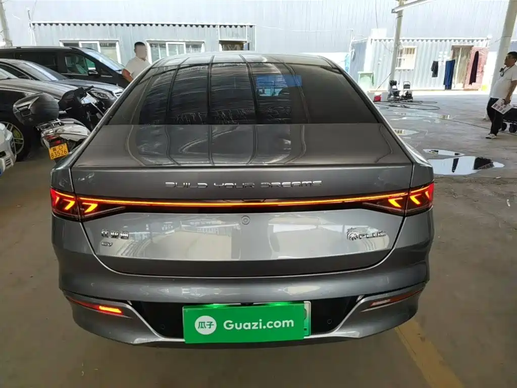 BYD Qin PLUS 2024 Glory Edition EV 420KM Surpass фото 6