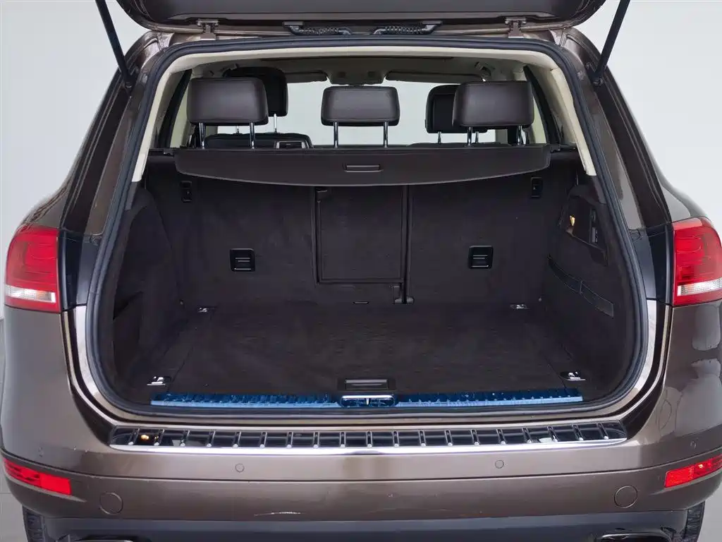 Volkswagen Touareg 2011 3.0TSI Standard фото 16