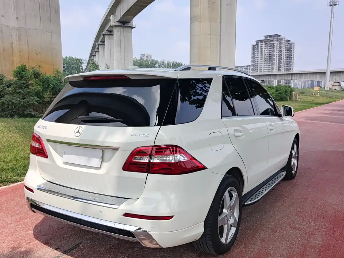 Mercedes-Benz M-Class 2012 Model ML 350 Luxury фото 5