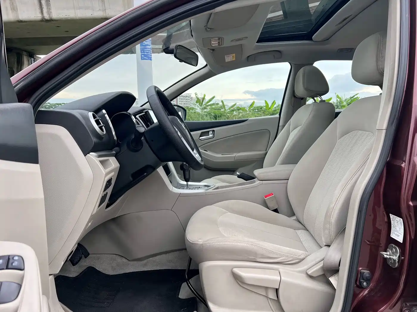 Venucia T70 2016 2015 2.0L CVT RuiQu Edition