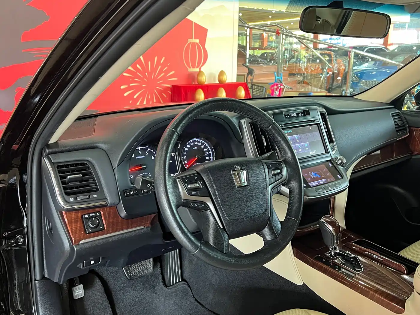 Toyota Crown 2015 2.0T Fashion фото 7