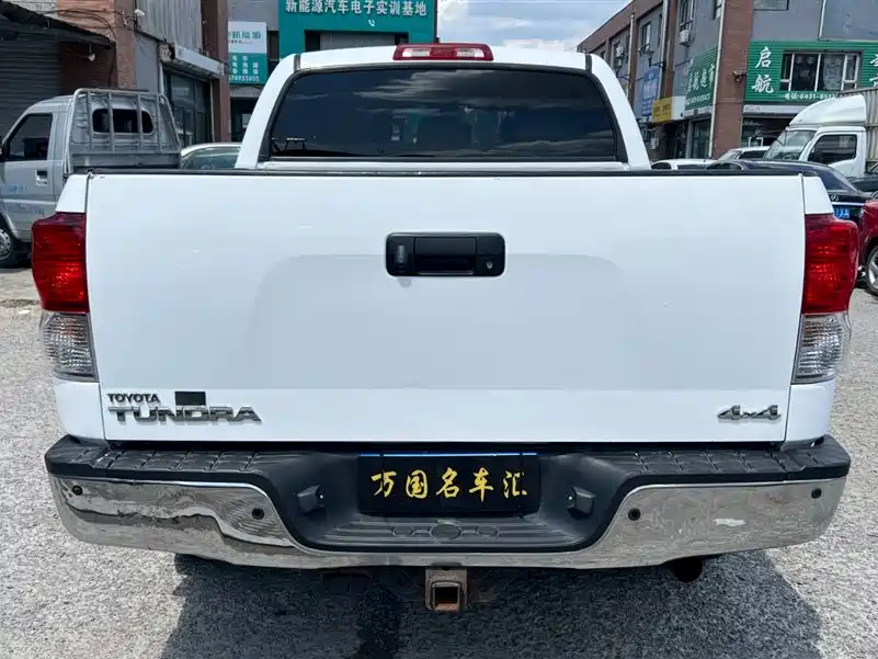 Toyota Tundra 2011 5.7 Standard Model фото 4