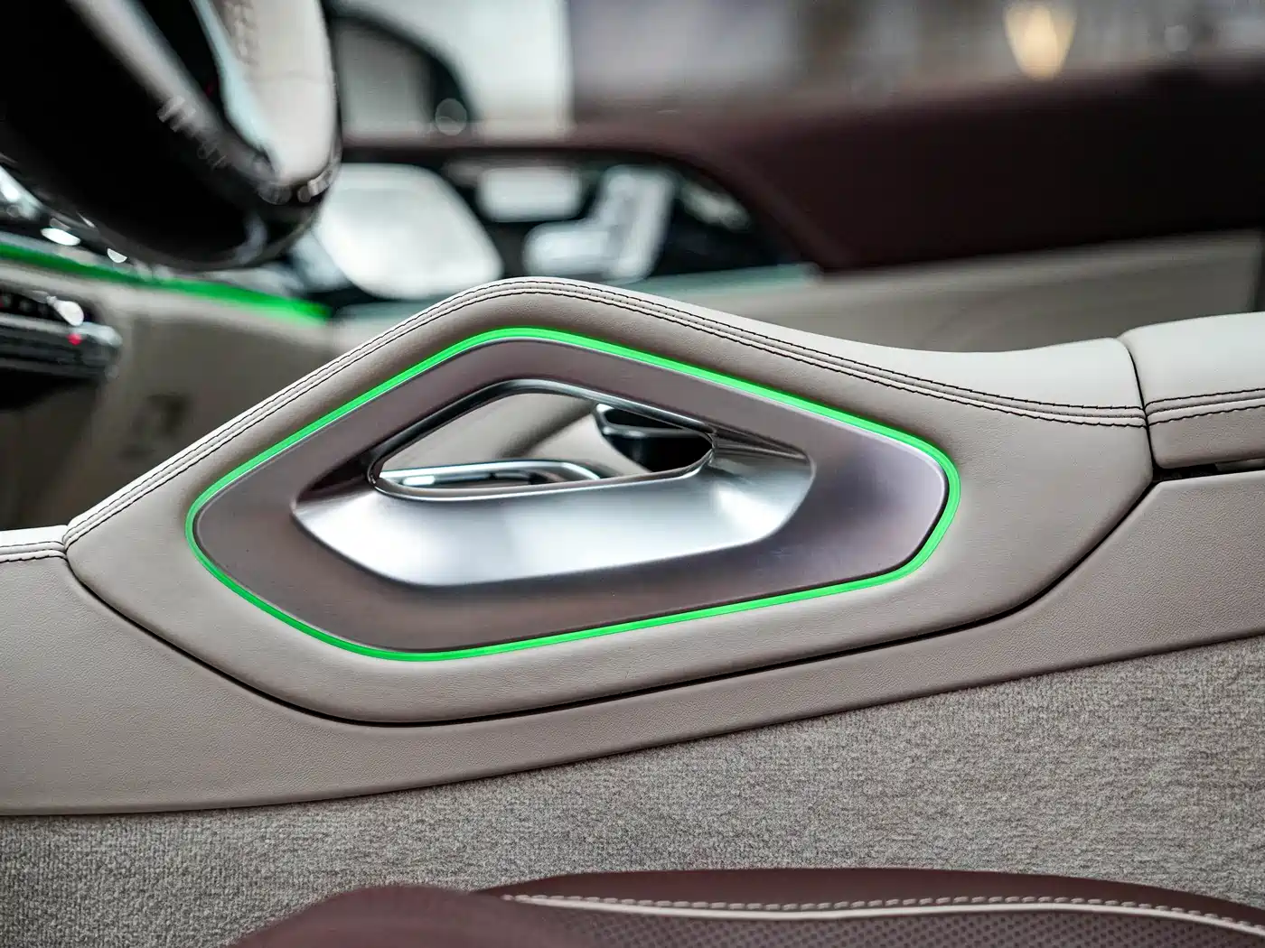 Mercedes-Benz Maybach GLS 2024 GLS 480 4MATIC фото 32