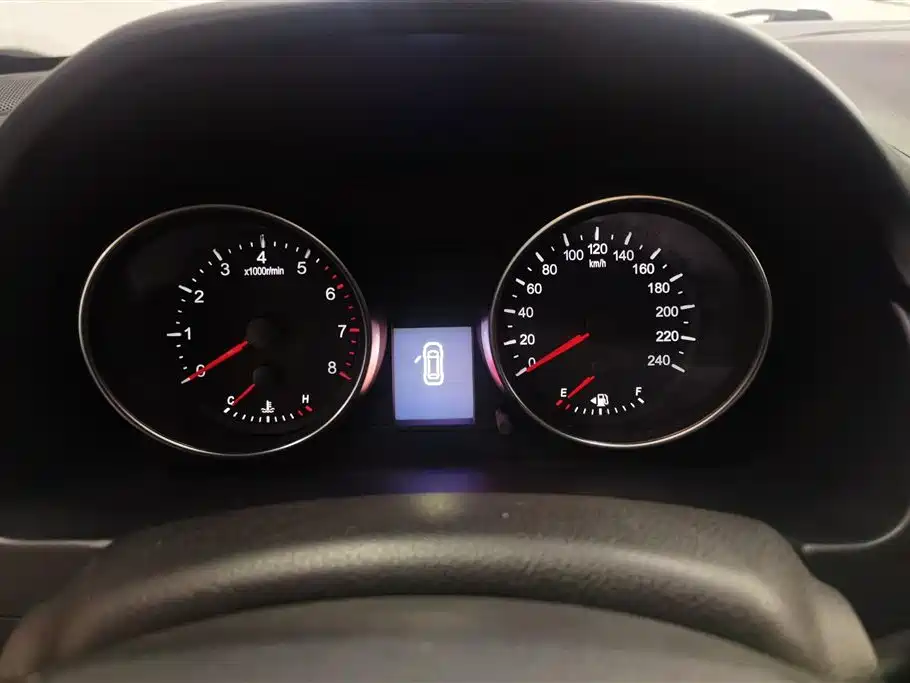 Haval M6 2019 1.5T DCT 2WD Elite Version China V фото 14