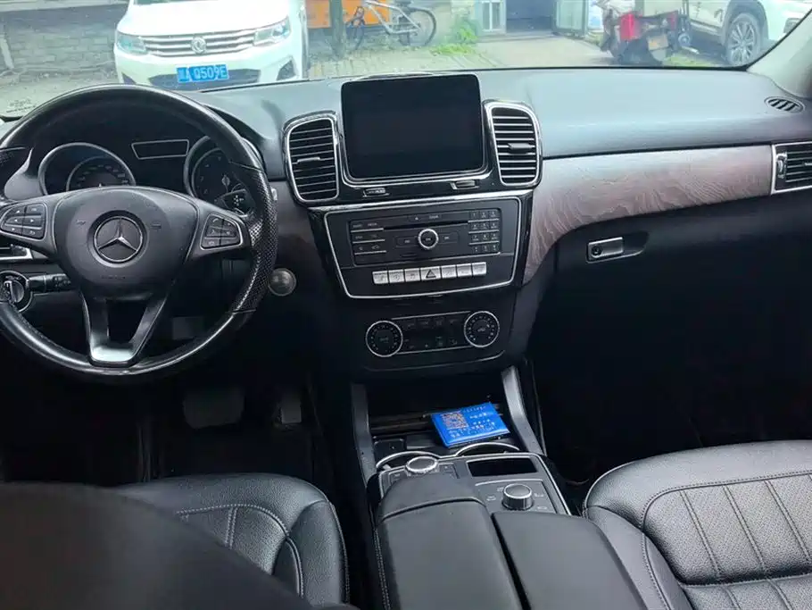 Mercedes-Benz GLE 2017 GLE 320 4MATIC Dynamic фото 12