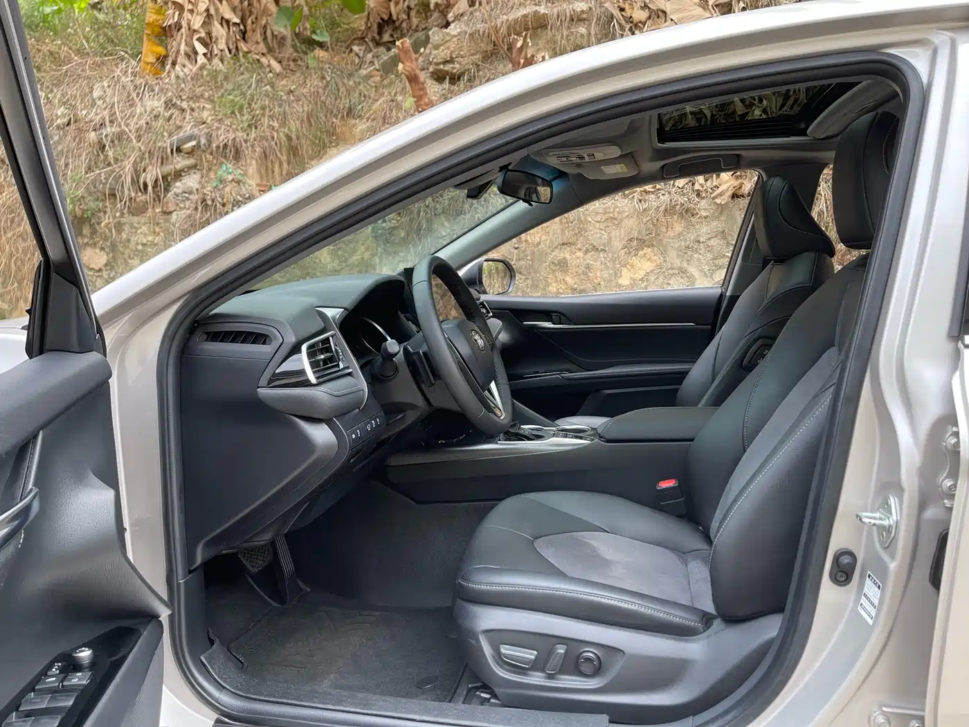 Toyota Camry 2021 2.0S Sporty Edition фото 4
