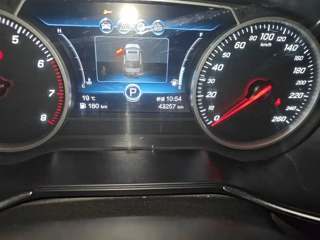 Hongqi H5 2020 1.5T DCT Qiyue Edition фото 9