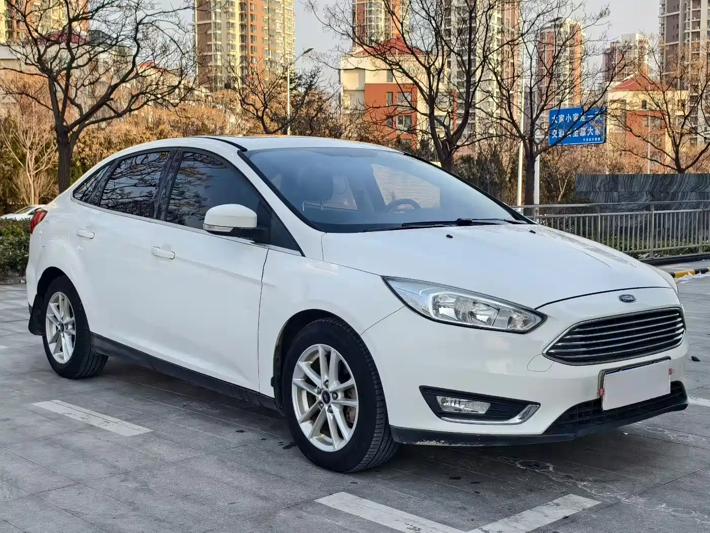 FORD FOX