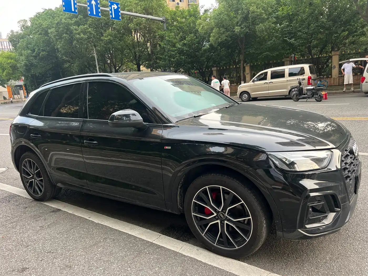 Audi Q5L 2023 45T Luxury Dynamic фото 8