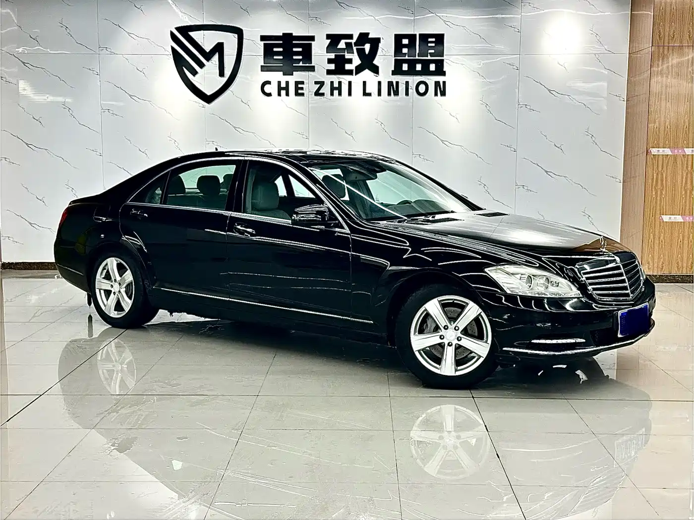 Mercedes-Benz S-Class 2010 S 300 L Premium фото 3
