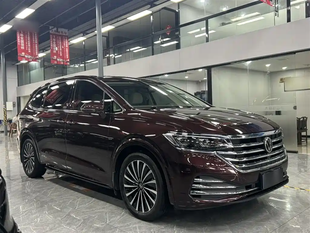 Volkswagen Viloran 2022 380TSI Premium Edition фото 9