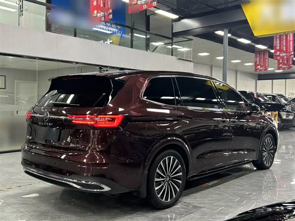 Volkswagen Viloran 2022 380TSI Premium Edition фото 10