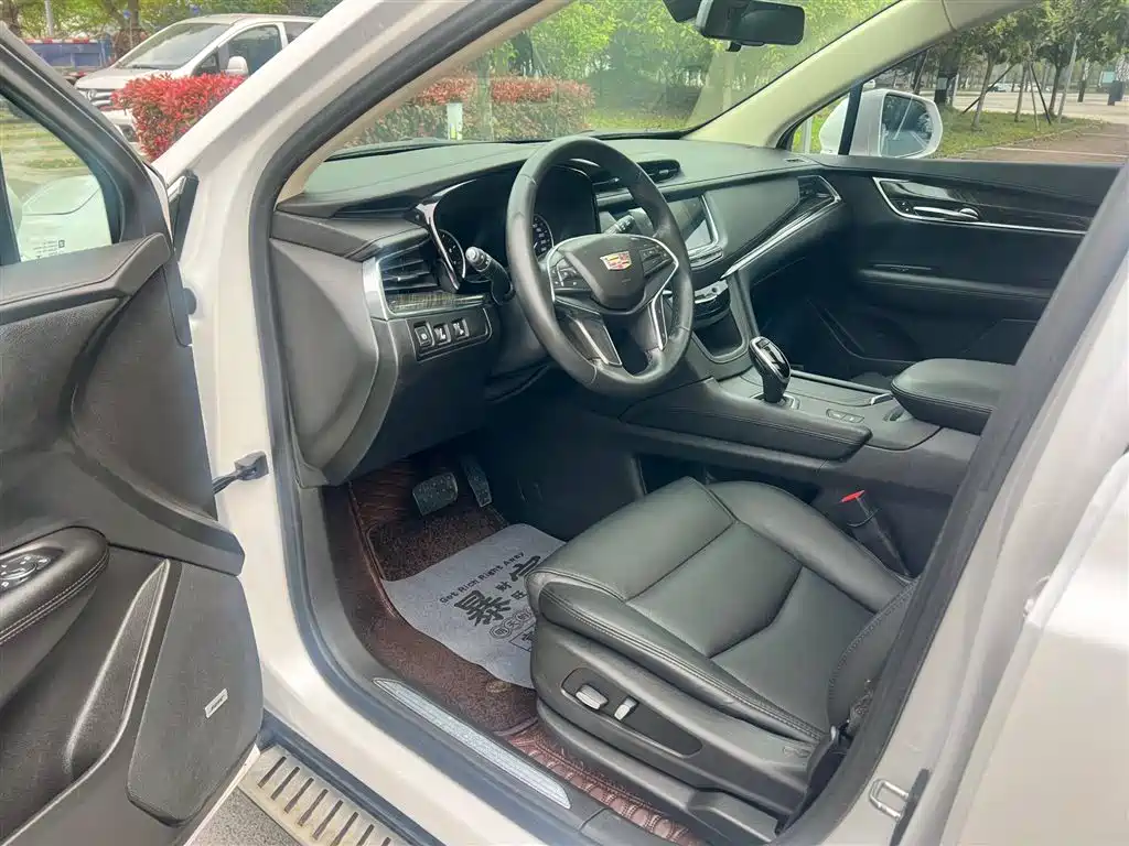 Cadillac XT5 2018 25T Luxury фото 6