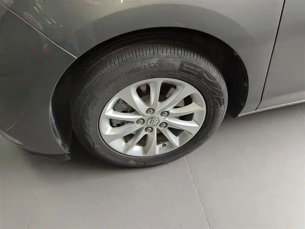Buick GL8 2018 ES 28T Premium Type China VI фото 23