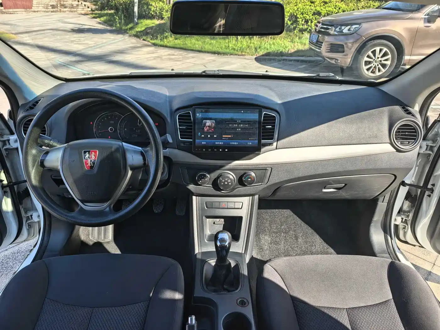 Roewe 350 2016 2015 Model 1.5L Manual Luxury Sunroof Edition