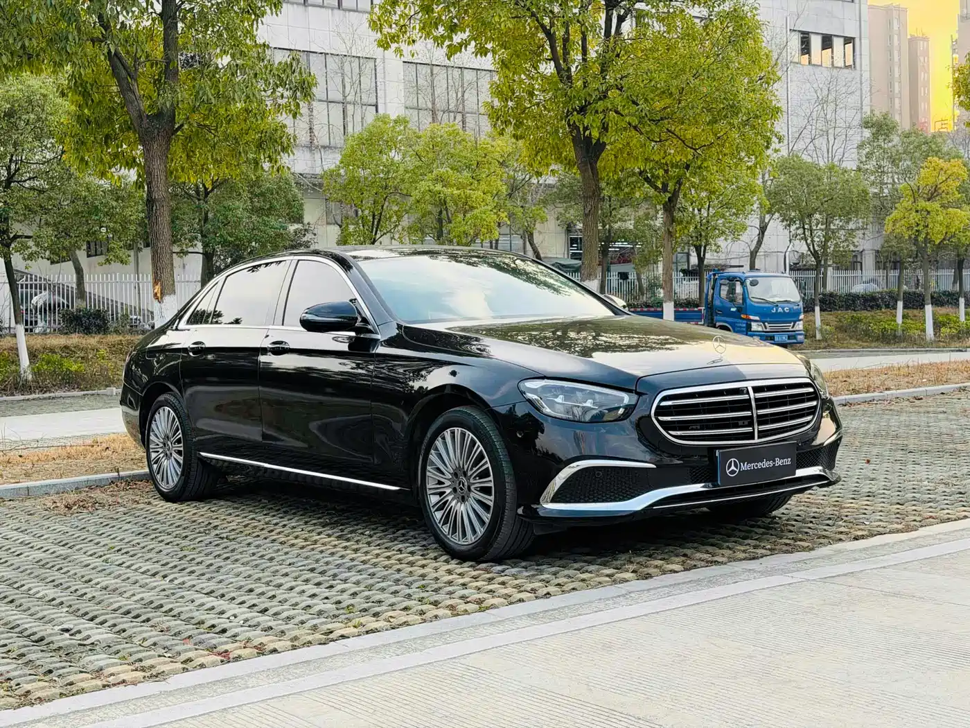  E CLASS