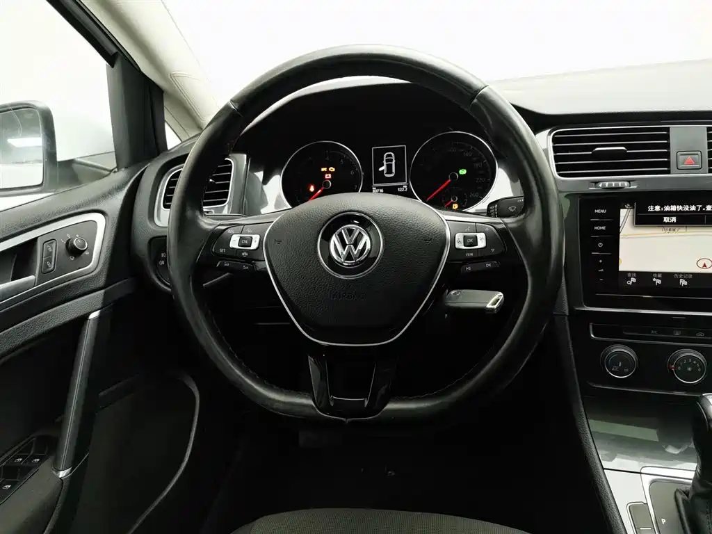 Volkswagen Golf 2020 200TSI DSG Comfort Progressive Edition фото 11